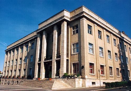 Oktatás